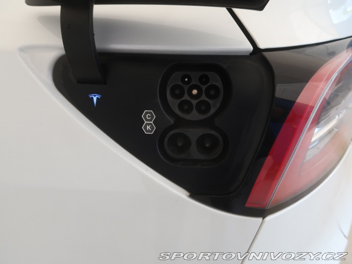 Tesla Model Y Long Range AWD 75kWh 2021
