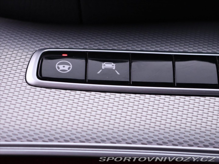 Mercedes-Benz E 2,9 400d 250kW 4MATIC AMG 2019