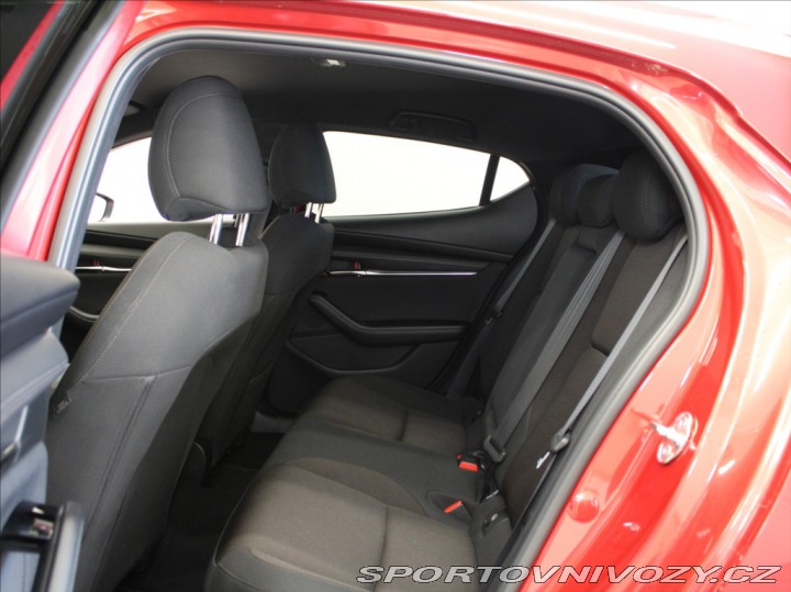 Mazda Ostatní modely 3 2,0 X180 1.majitel ČR 251 2019