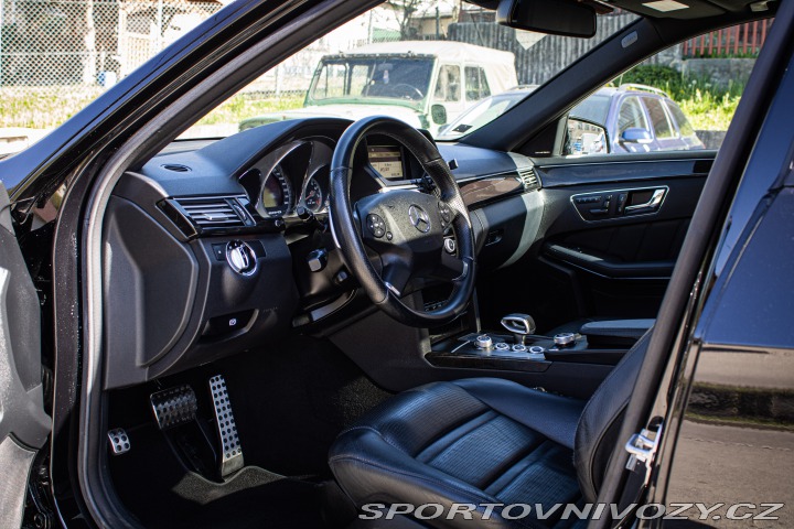 Mercedes-Benz E E 63 AMG Performance 2010