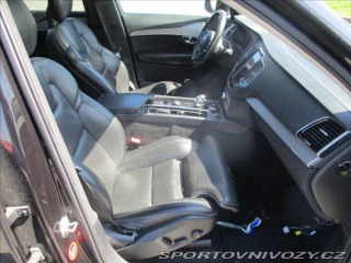 Volvo Ostatní modely XC90 2,0 T8 AWD Drive-E L INSC 2016