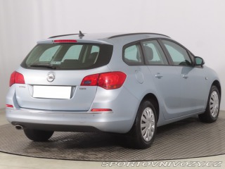 Opel Astra Comfort 2.0 CDTI 2015