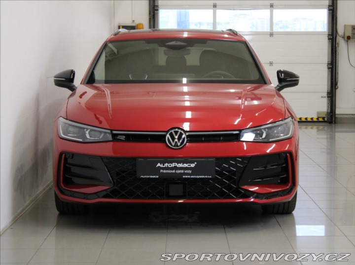 Volkswagen Ostatní modely Passat 2,0 TDi R-Line PANO Tažné 2025