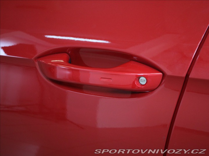 Volkswagen Ostatní modely Passat 2,0 TDi R-Line PANO Tažné 2025