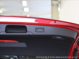 Volkswagen Ostatní modely Passat 2,0 TDi R-Line PANO Tažné 2025