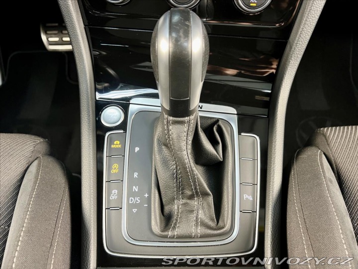 Volkswagen Golf R 221kW DSG 4MOTION, ACC, 2020