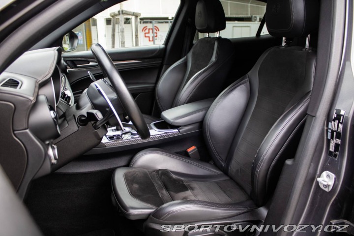 Alfa Romeo Stelvio 2.9 V6 Twin Turbo QV AWD 2020