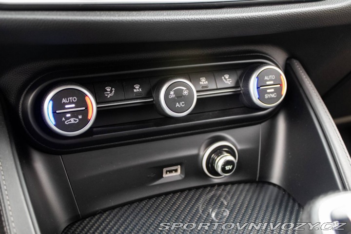 Alfa Romeo Stelvio 2.9 V6 Twin Turbo QV AWD 2020