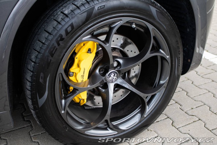 Alfa Romeo Stelvio 2.9 V6 Twin Turbo QV AWD 2020
