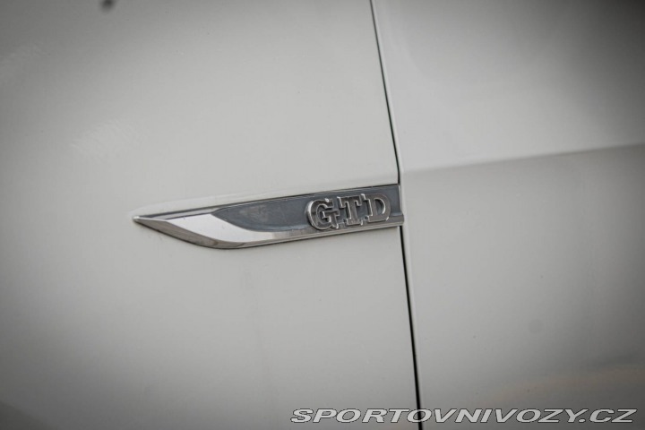 Volkswagen Golf Variant GTD 2.0 TDI BMT 2015