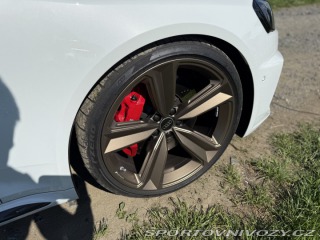 Audi RS4 AVANT 2023