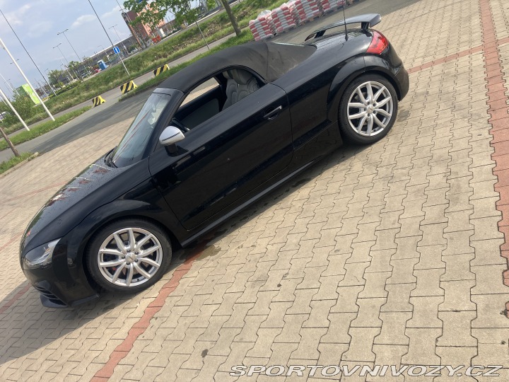 Audi TT Audi TT RS 2010