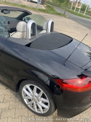 Audi TT Audi TT RS 2010