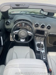 Audi TT Audi TT RS 2010
