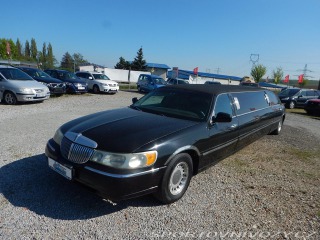   Lincoln Town Car 4.6 i 160 kw