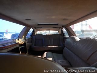 Ostatní značky Ostatní modely Lincoln Town Car 4.6 i 160 kw 1998