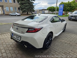 Toyota GR86 2,4 Executive 6 MT 2022