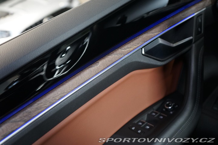 Volkswagen Ostatní modely Touareg 3.0 TSI LED Vzduch HUD 36 2020