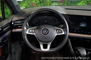 Volkswagen Ostatní modely Touareg 3.0 TSI LED Vzduch HUD 36 2020