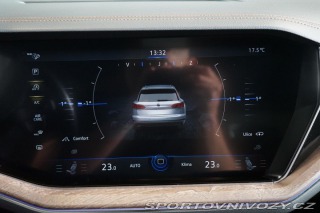 Volkswagen Ostatní modely Touareg 3.0 TSI LED Vzduch HUD 36 2020