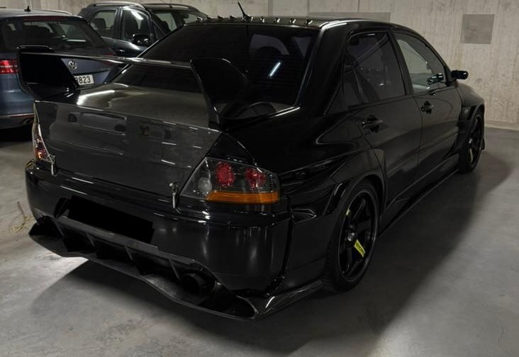 Mitsubishi Lancer EVO 
