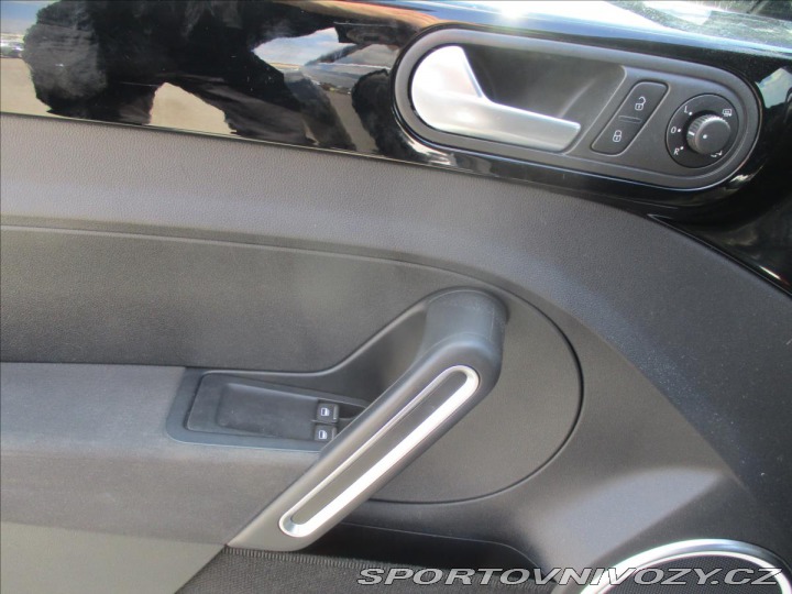 Volkswagen Beetle 1,4 TSi 118kw Xenon Led o 2012