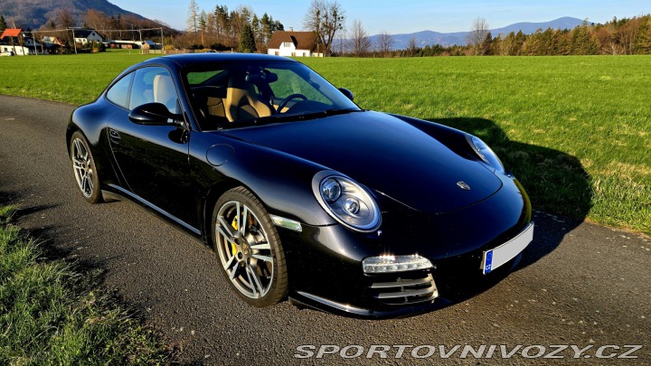 Porsche 911 Carrera 4S 997.2 2010