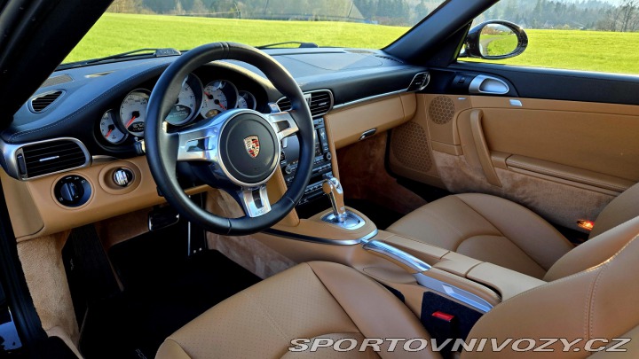 Porsche 911 Carrera 4S 997.2 2010