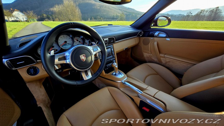Porsche 911 Carrera 4S 997.2 2010