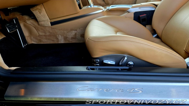 Porsche 911 Carrera 4S 997.2 2010