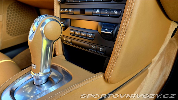 Porsche 911 Carrera 4S 997.2 2010