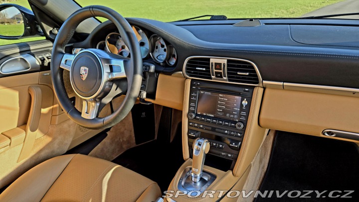 Porsche 911 Carrera 4S 997.2 2010