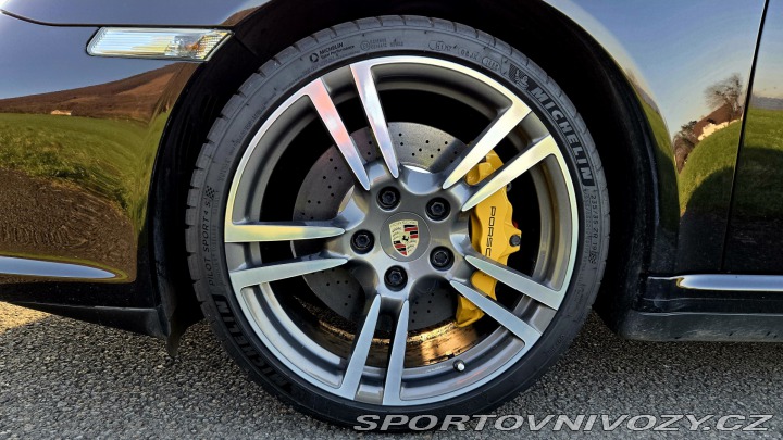 Porsche 911 Carrera 4S 997.2 2010