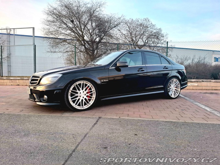 Mercedes-Benz C C 63 AMG 2011
