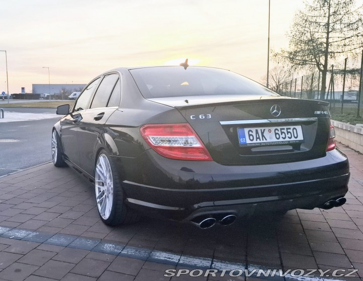 Mercedes-Benz C C 63 AMG 2011