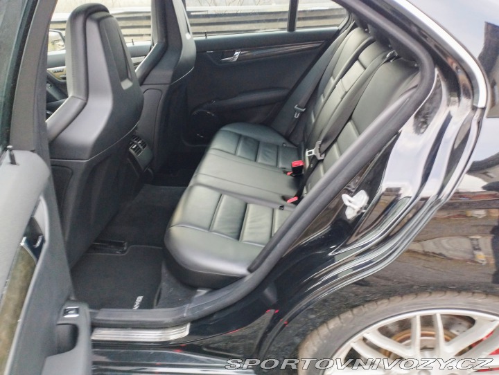 Mercedes-Benz C C 63 AMG 2011