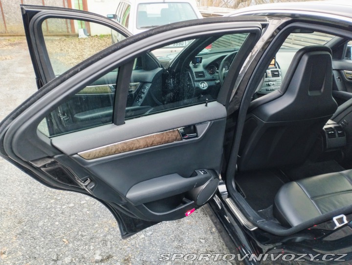 Mercedes-Benz C C 63 AMG 2011