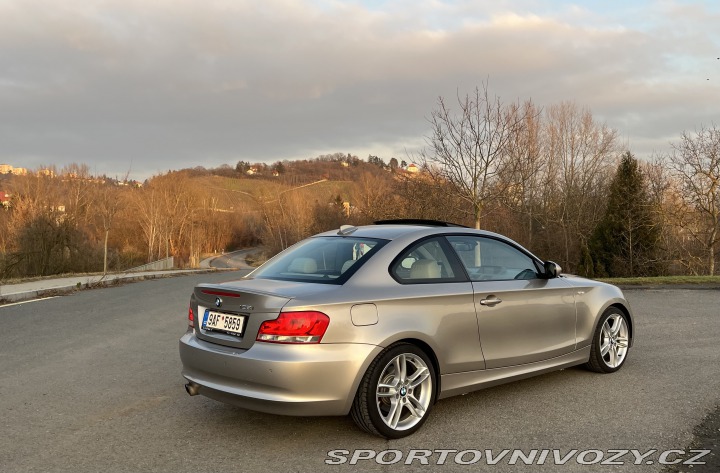 BMW 1 128i, manuál, DE původ 2011