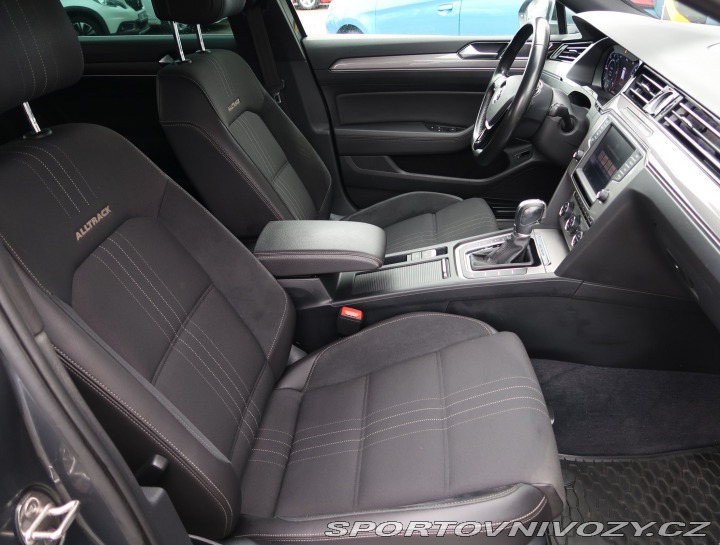 Volkswagen Ostatní modely Passat Alltrack 2.0 BiTDI 2016