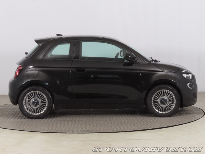 Fiat 500 500e 42 kWh 2021