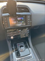 Jaguar XE 2,0 E-PERFORMANCE 163k PR 2015
