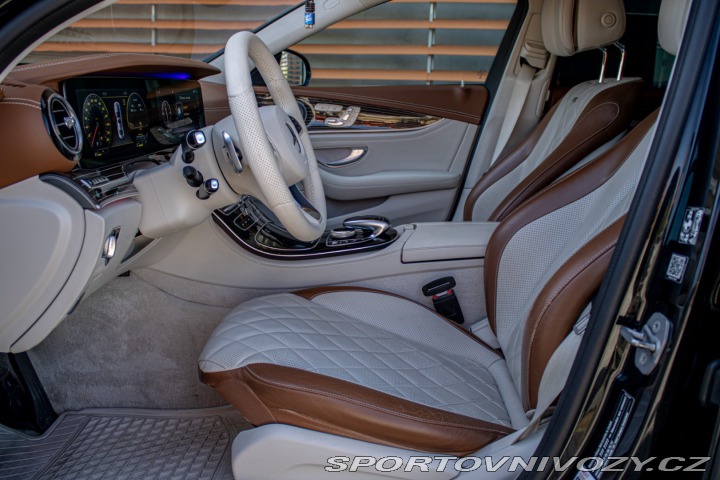 Mercedes-Benz E 400 4MATIC A/T 2017