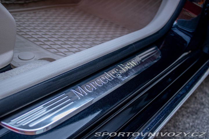 Mercedes-Benz E 400 4MATIC A/T 2017