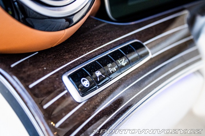 Mercedes-Benz E 400 4MATIC A/T 2017