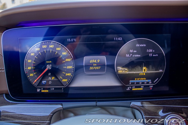 Mercedes-Benz E 400 4MATIC A/T 2017