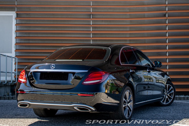 Mercedes-Benz E 400 4MATIC A/T 2017
