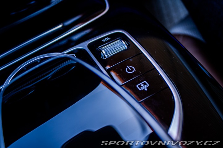 Mercedes-Benz E 400 4MATIC A/T 2017