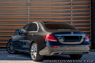 Mercedes-Benz E 400 4MATIC A/T 2017