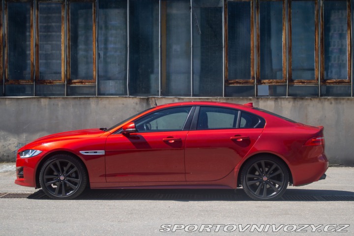 Jaguar XE 2016