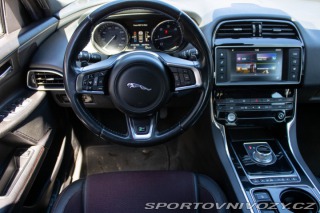 Jaguar XE  2016